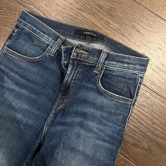J Brand Maria Blue Jean. Size 25. - Picture 2 of 3